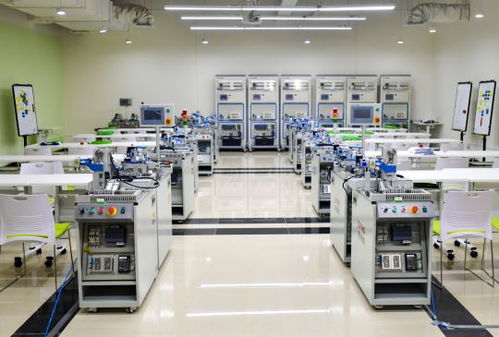 重慶市南岸區(qū)大數(shù)據(jù)發(fā)展局 引領(lǐng)區(qū)域軟件外包服務(wù)創(chuàng)新，賦能智慧城市建設(shè)